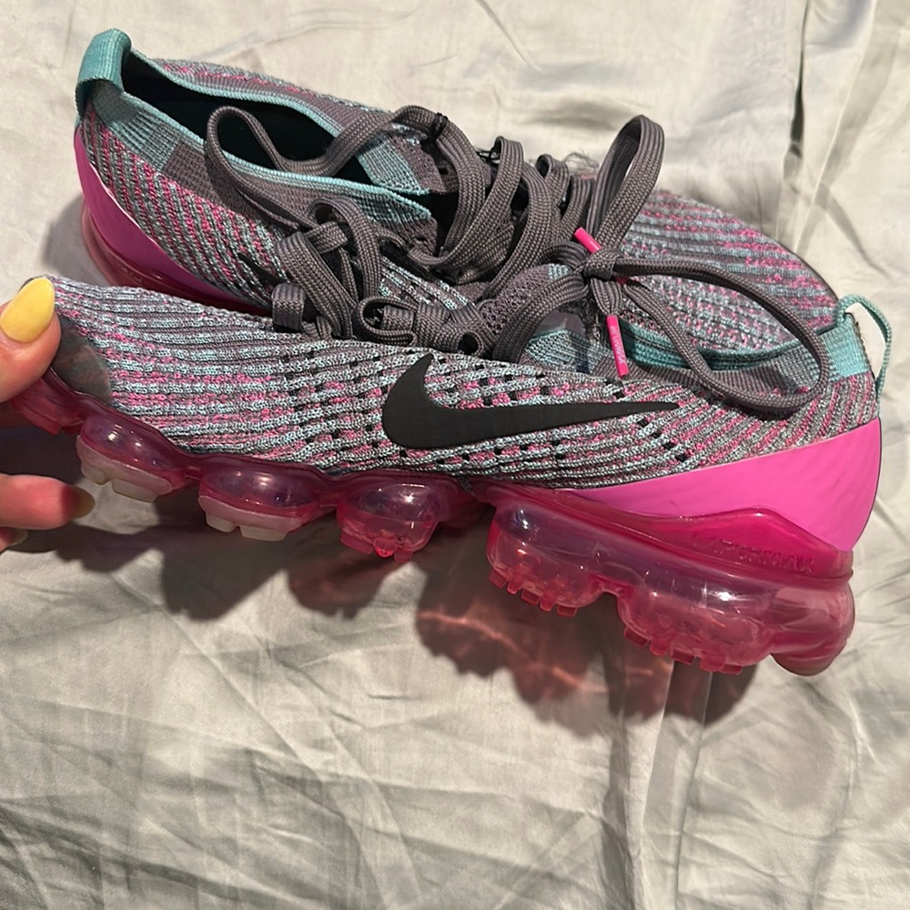 Air vapor max